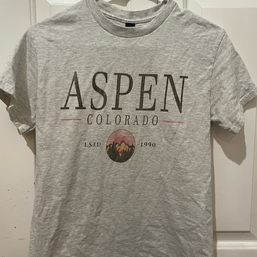 Gildan Gray Short Sleeve Tee